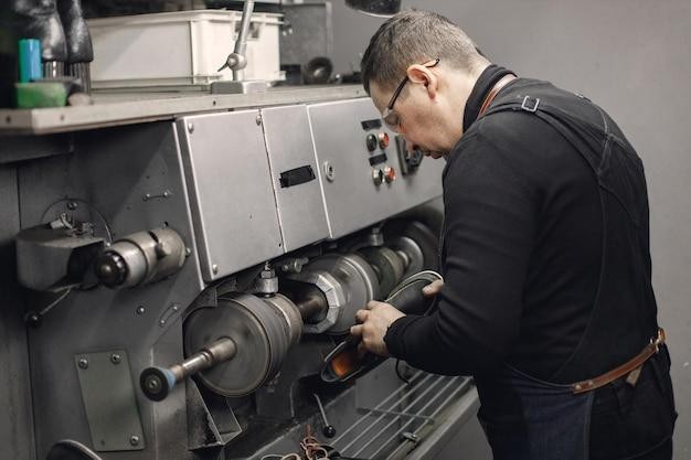Imagem ilustrativa de Retrofit de sistemas de automação industrial